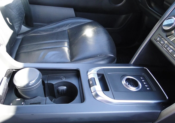 Land Rover Discovery Sport cena 84900 przebieg: 232000, rok produkcji 2018 z Tychowo małe 137